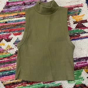 Aritzia babaton ribbed crop top XXS